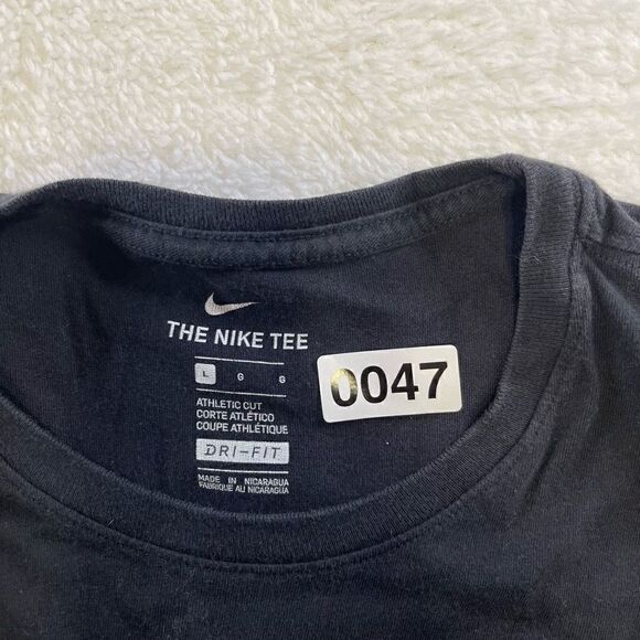 NIKE KOBE BRYANT 8 24 2016 Retirement LAKERS Banner DRI FIT T Shirt L MAMBA - Picture 16 of 16